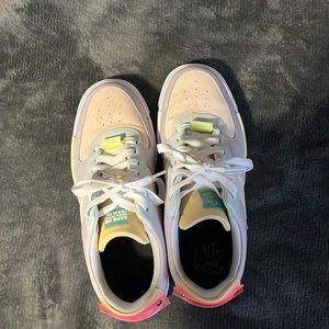 Nike Air Force 1 pixel. Only been worn 4 times.